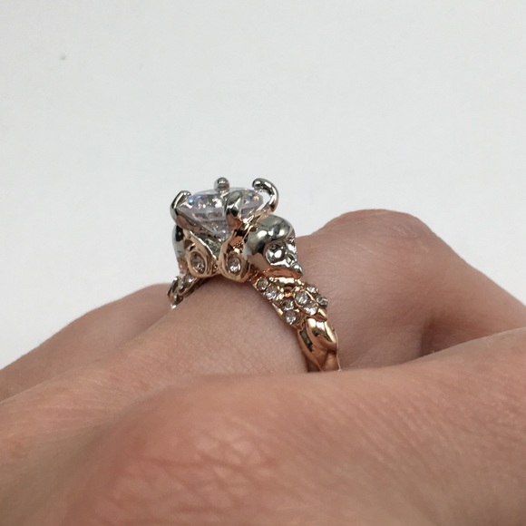 14k white gold skull wedding engagement ring band - Picture 7 of 8